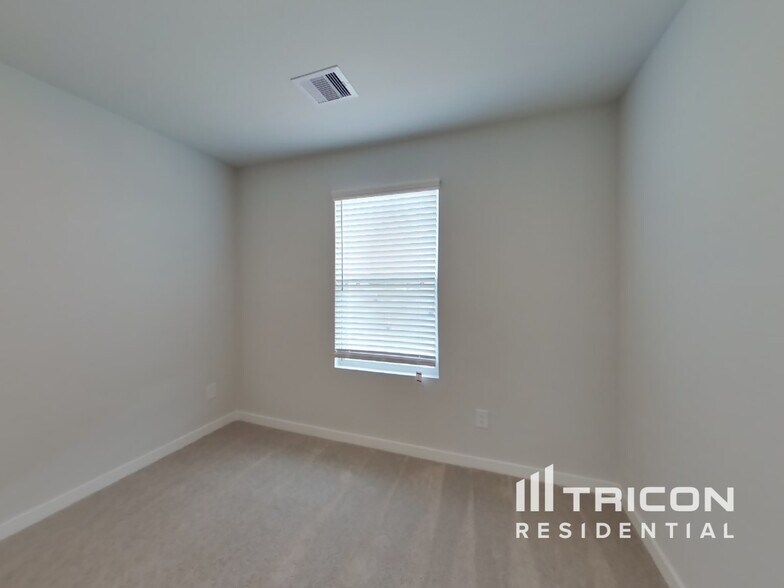 Building Photo - 11523 Prosperity Dr