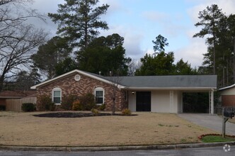 Building Photo - 221 Merrymont Dr