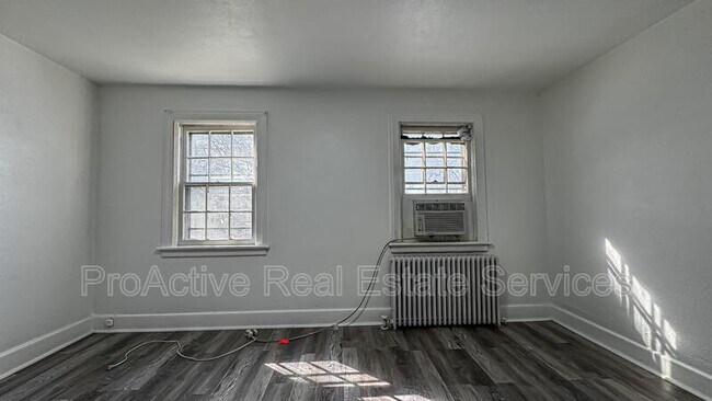 Building Photo - 3811 Chatham Cir