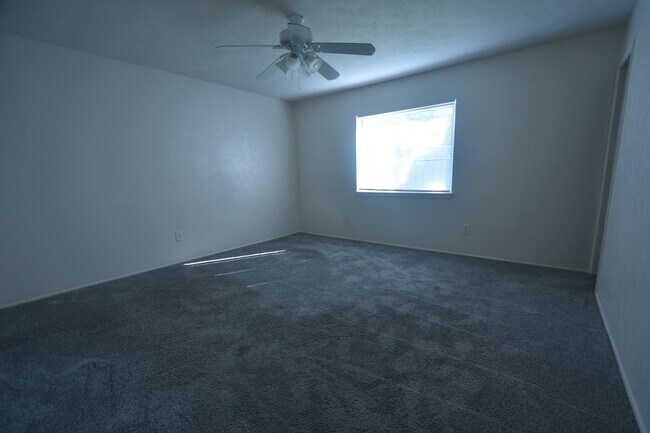 Building Photo - 24215 Beef Canyon Dr