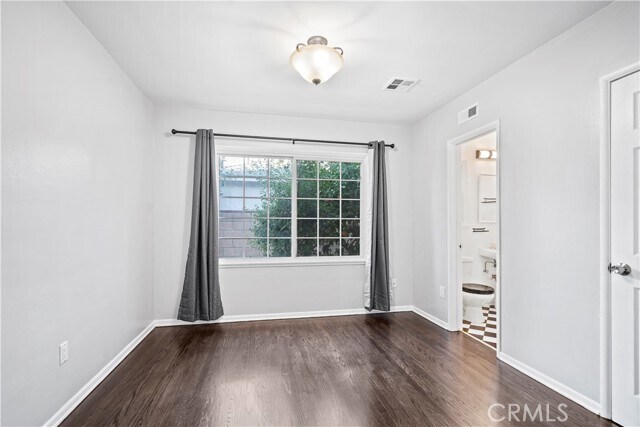 Building Photo - 7721 Oakdale Ave