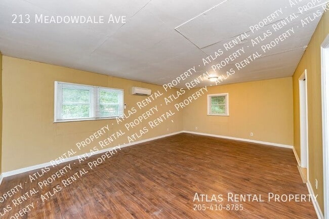 Building Photo - 213 Meadowdale Ave