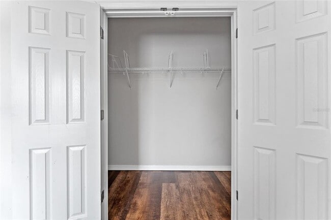 Building Photo - 961 Aussi Ct