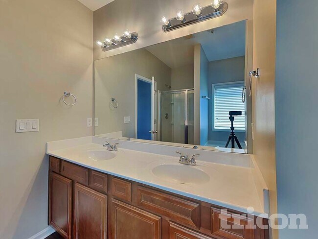 Building Photo - 3663 Shale Ln SE