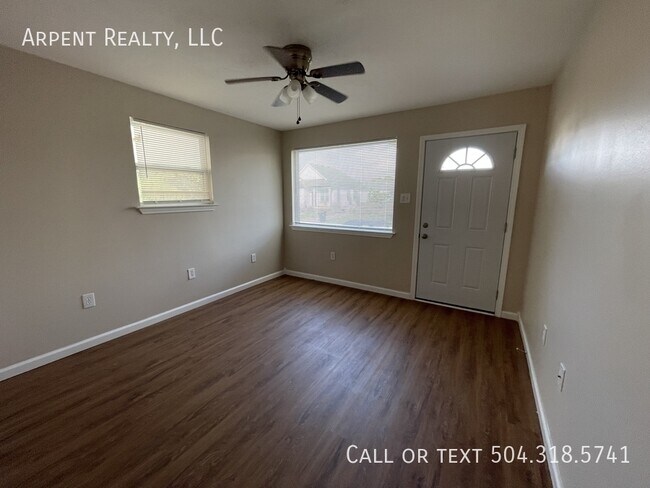 Building Photo - 1013 Cougar Dr