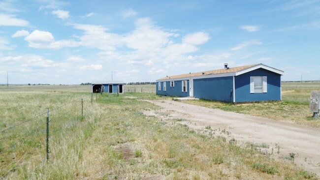 Primary Photo - 9865 N Log Rd