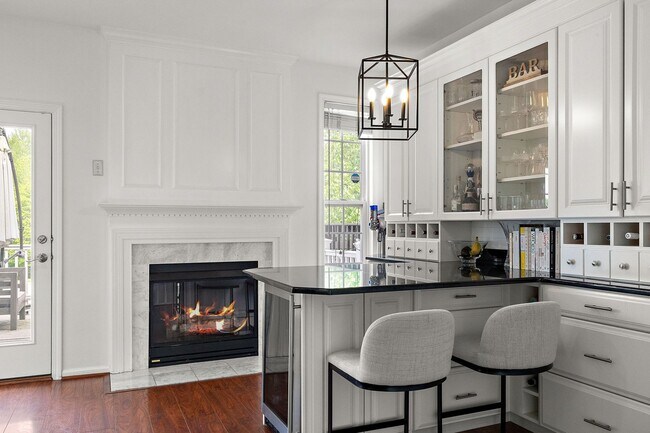 Building Photo - Beautiful Townhome in Ballymeade