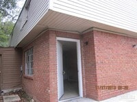 Building Photo - 1200 Lake Dr