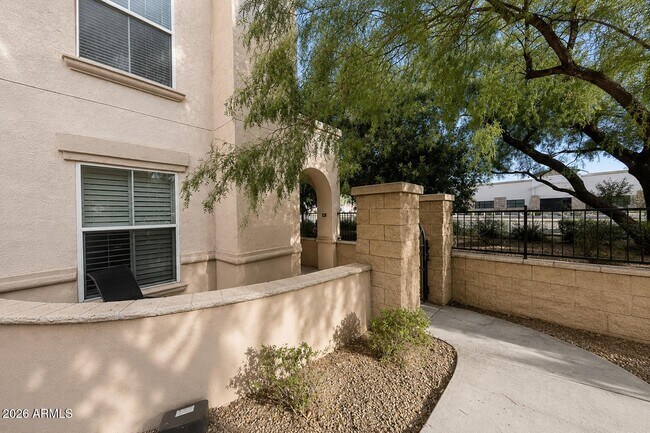 Building Photo - 14575 W Mountain View Blvd