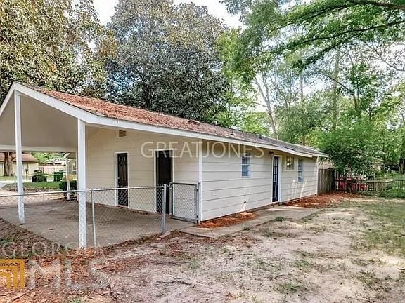 Building Photo - 4218 Barr St