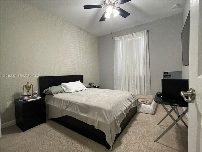 Building Photo - 16963 SW 92nd St