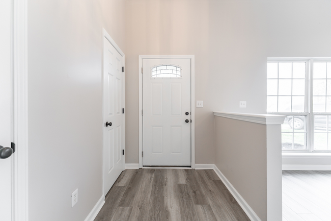 Building Photo - 11438 Shady Hollow Ln