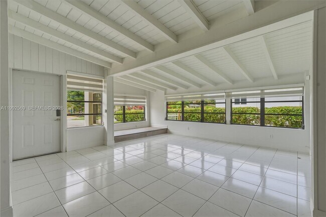 Building Photo - 3825 SW 33rd St