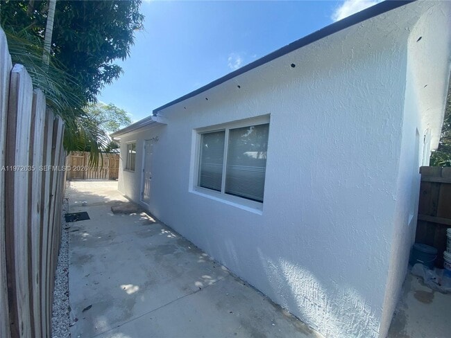 Building Photo - 1907 McKinley St