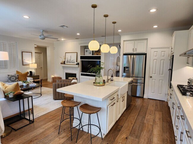 Building Photo - Highly Upgraged Ladera Ranch Home