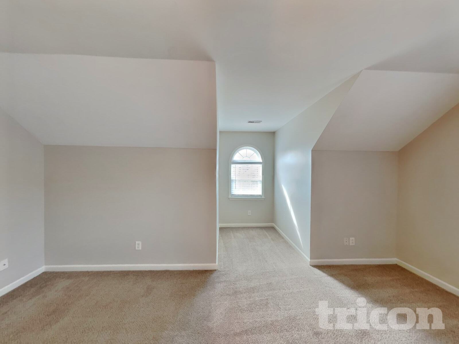 Building Photo - 4412 Spring Cove Dr