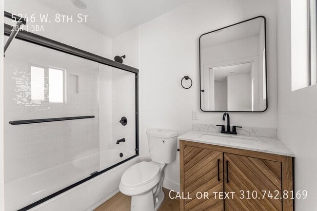 Building Photo - 5246 W 8th St