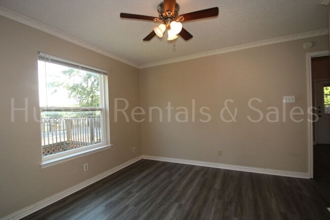 Building Photo - Two Story Willowsprings Home