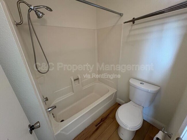 Building Photo - 3939 Madison Ave