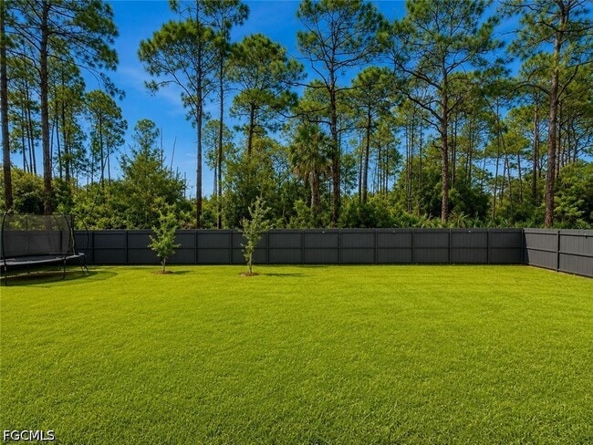 Building Photo - 8034 Life Cir