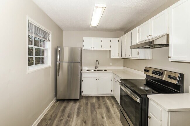 Building Photo - 6707 Willow Twig Rd