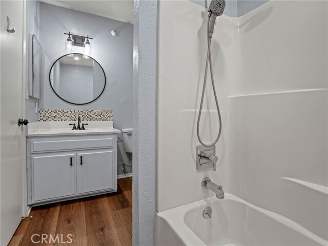 Building Photo - 14405 Cerise Ave