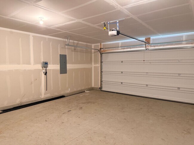 Building Photo - 6204 Ballantree Ln