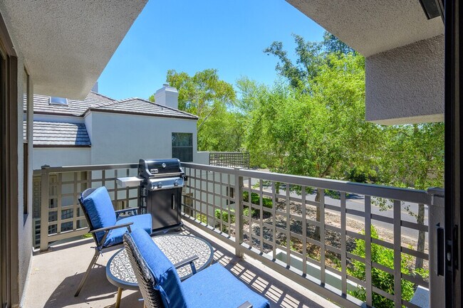 Building Photo - 7272 E Gainey Ranch Rd