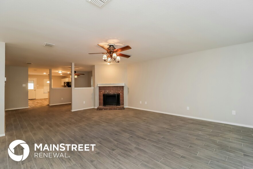 Building Photo - 830 Sheryn Dr