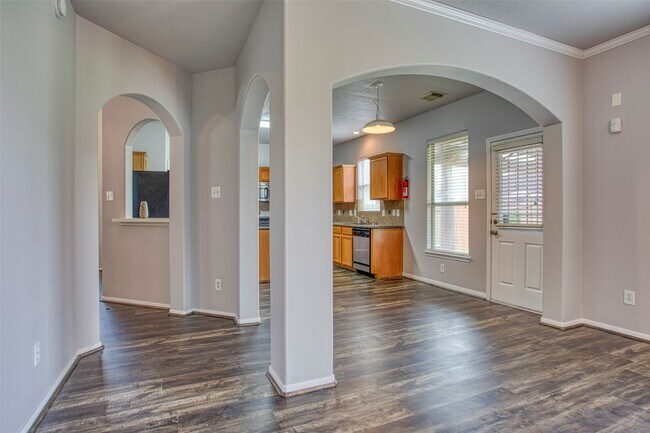 Building Photo - 25127 Florina Ranch Dr