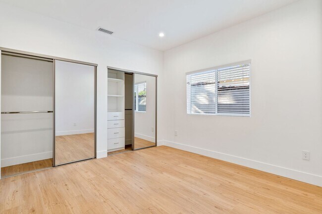 Building Photo - Brand New Modern & Chichose for Lease | Stylish Living with Premium Features