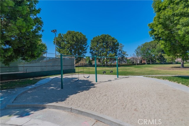 Building Photo - 14252 E Mall St