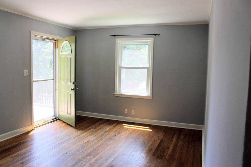 Building Photo - 1348 S 51st Ave