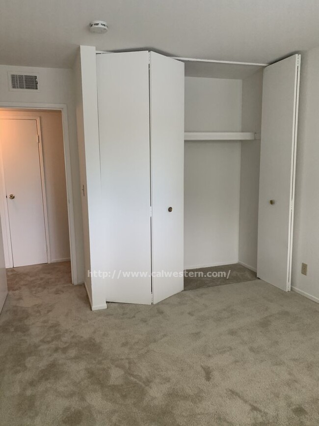 Building Photo - Large one bedroom apartments available now