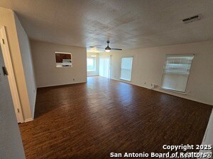 Building Photo - 1034 Cloverbrook St