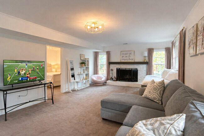 Building Photo - 7601 Bedfordshire Dr