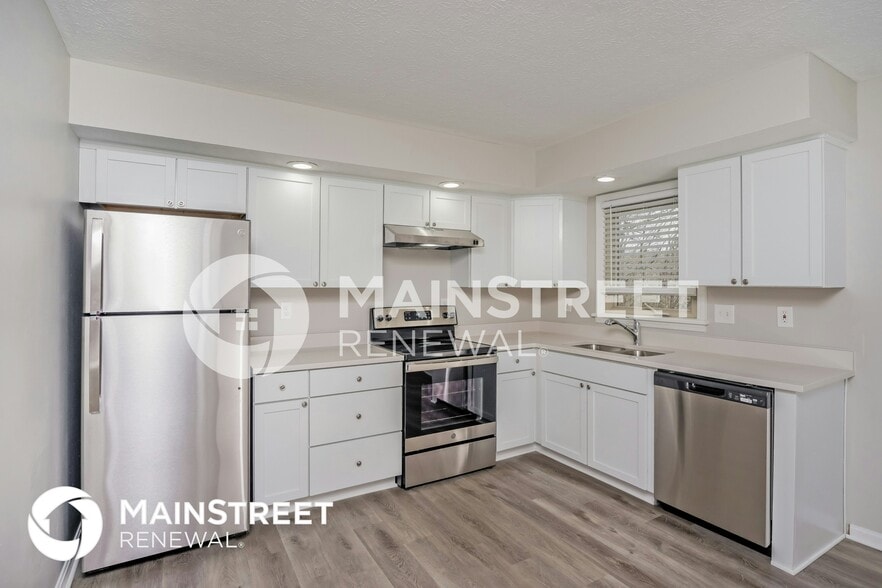 Building Photo - 9109 Lakeridge Dr