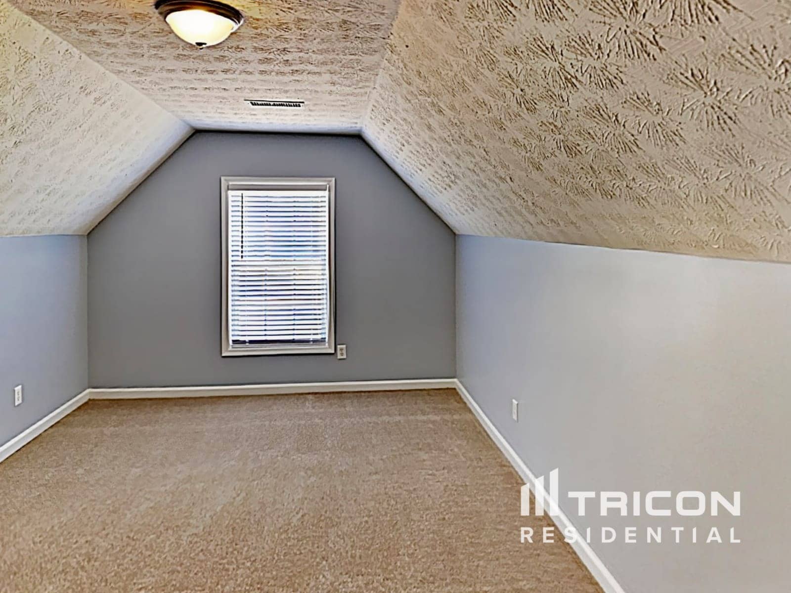 Building Photo - 420 Heathcliff Ct