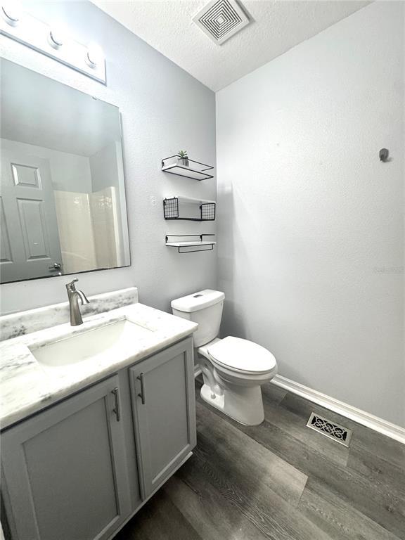 Building Photo - 9816 Ashburn Lake Dr