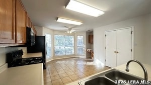 Building Photo - 926 Cougar Country