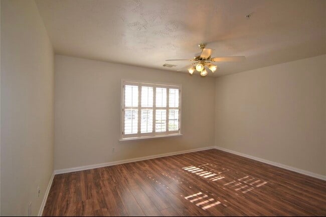 Building Photo - 2710 Grants Lake Blvd