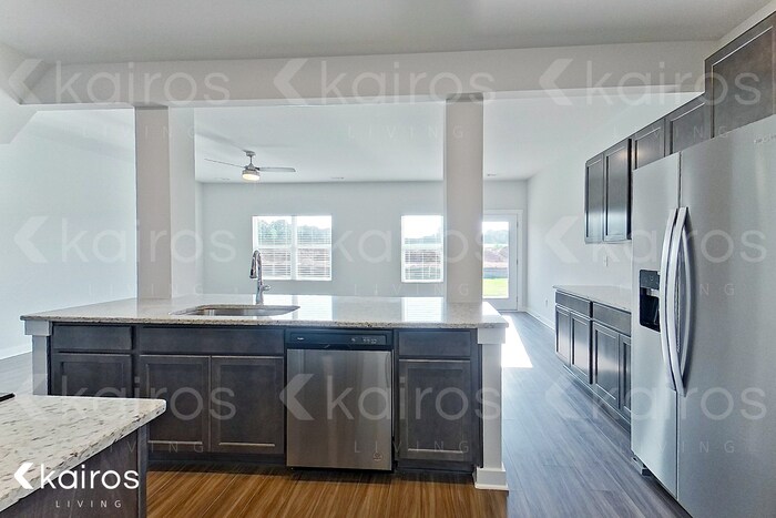 Building Photo - 6109 Stonewater Ct