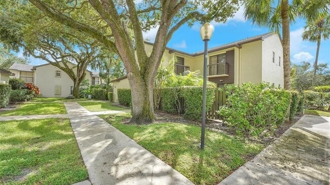 Building Photo - 3655 Cocoplum Cir