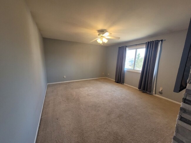 Building Photo - 2255 Vesterheim St