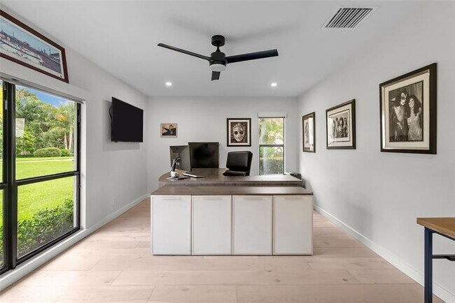 Building Photo - 8611 Gullane Ct