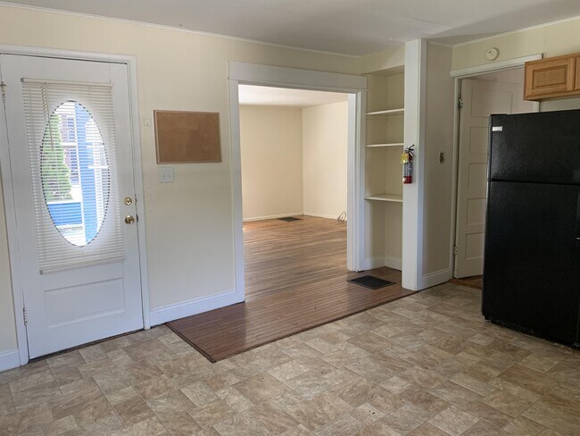 Building Photo - 500 S Lincoln St