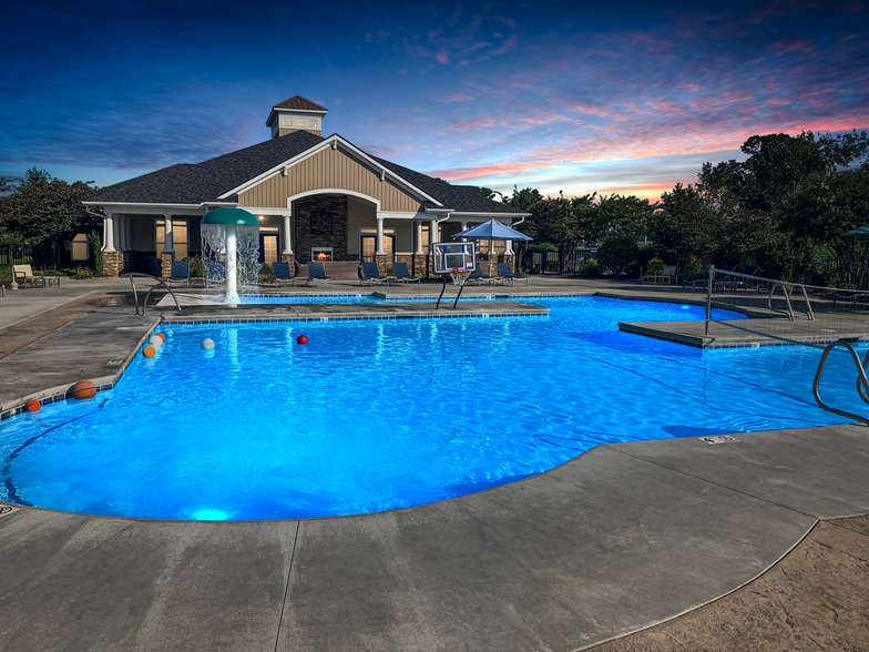 Plantation at Pleasant Ridge 1198 Pleasant Ridge Rd Greensboro NC