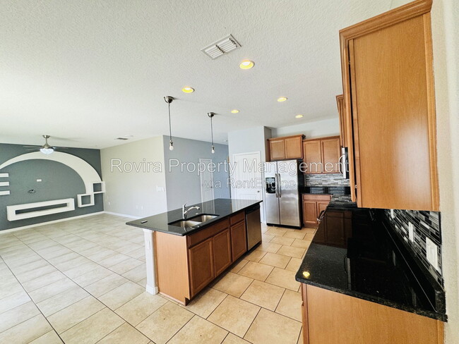 Building Photo - 3221 Olivia Breeze Dr