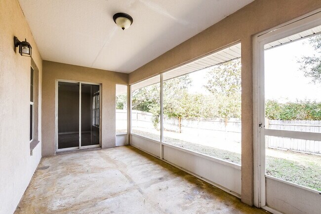 Building Photo - 4461 Treasure Cay Rd