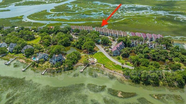 Building Photo - 242 Little Oak Island Dr